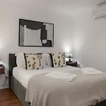 Master Historical Gem In Alfama Apartment