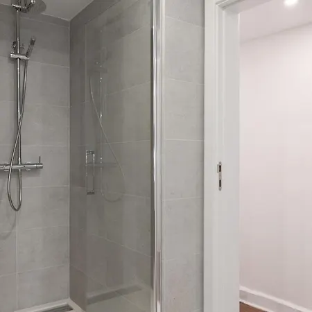 Master Historical Gem In Alfama * 리스본