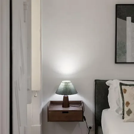 Master Historical Gem In Alfama Lizbona