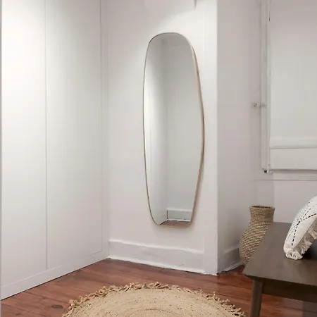 Master Historical Gem In Alfama Apartment