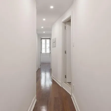 Master Historical Gem In Alfama Apartment *